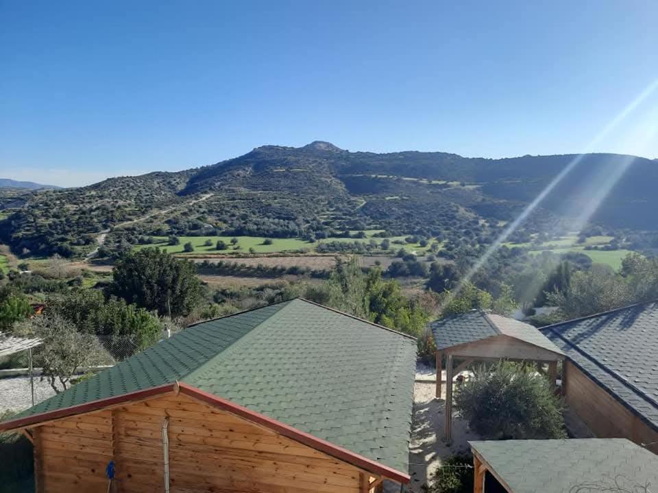 Chalet Happy Glamping Cy